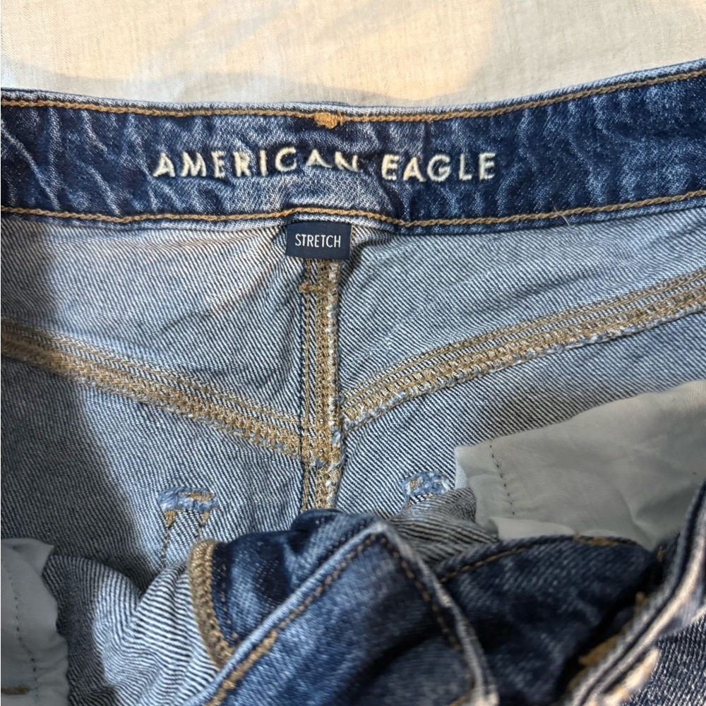 American Eagle Outfitters Women's Distressed Blue Jean Shorts size 6 - Picture 4 of 7